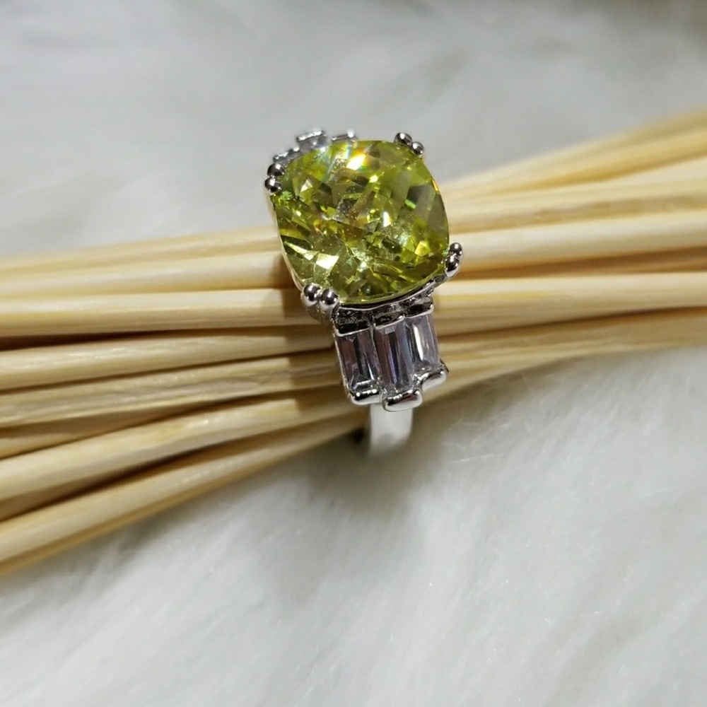 Avon Ring